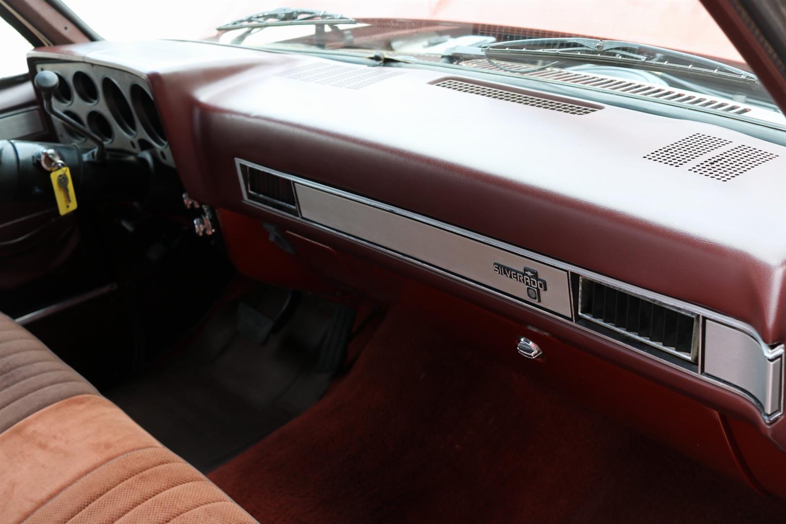 1986 Chevy C10 SWB Silverado – TEXAS TRUCKS & CLASSICS