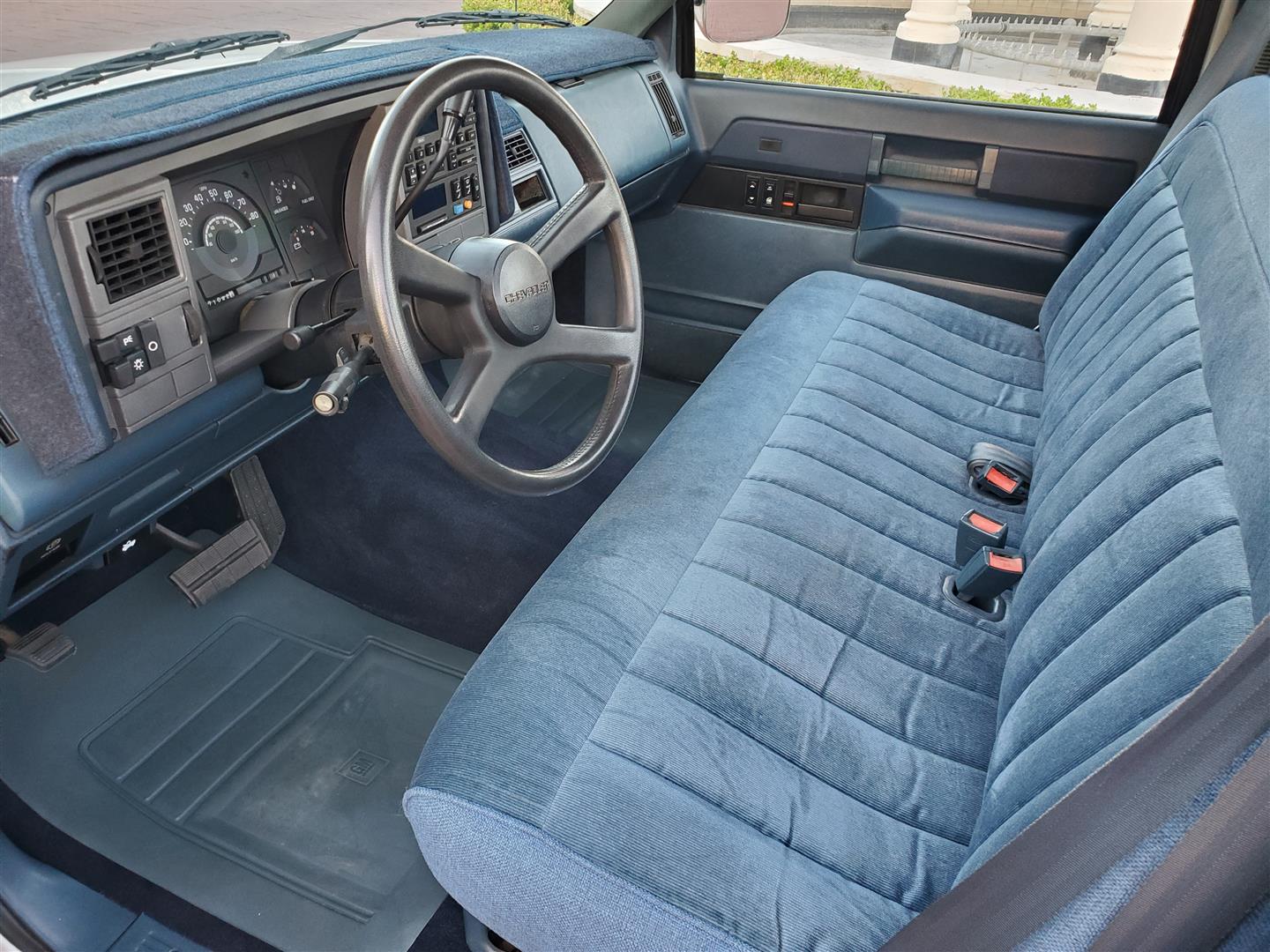 1989 Chevy Silverado Interior